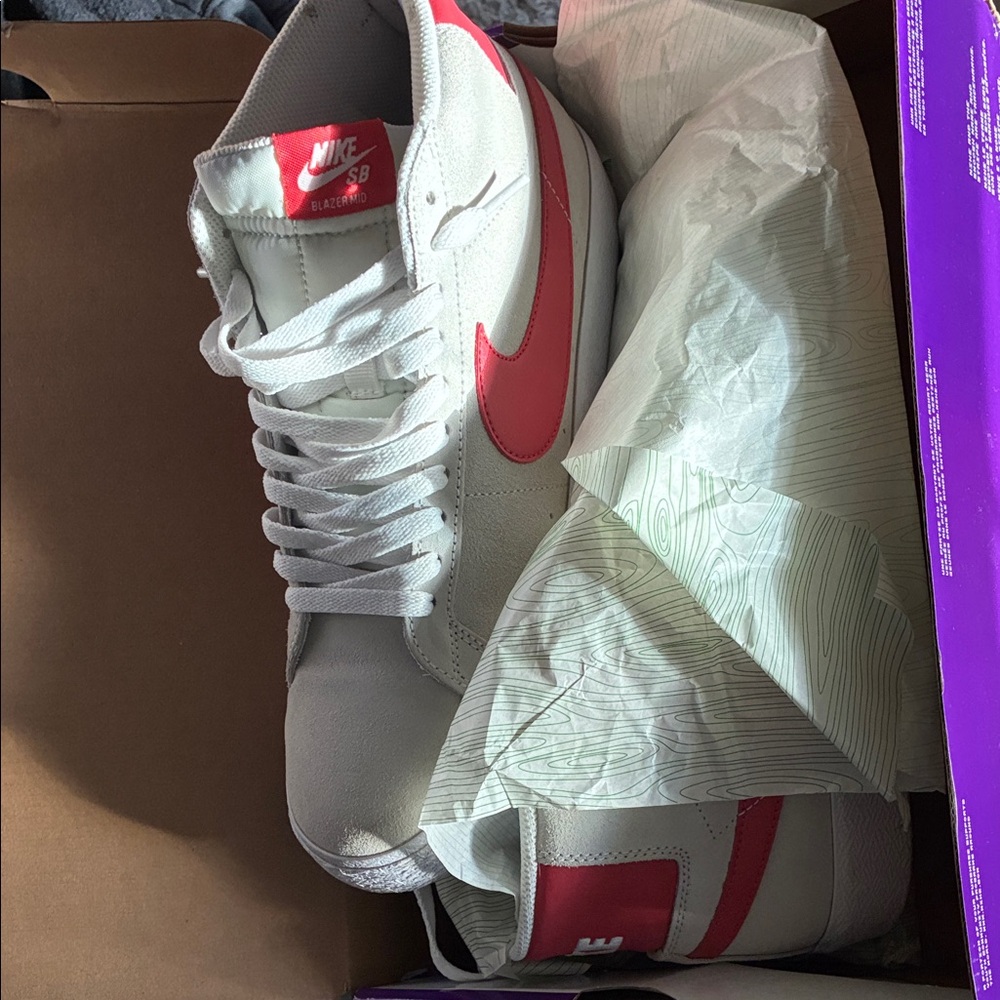 Nike SB blazer mid lobsters - White and Red